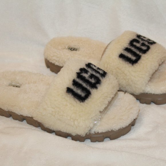 NIB UGG WOMEN'S‎ COZETTA CURLY SHEARLING LOGO SLIPPER SANDALS NATURAL BLA… - Picture 6 of 6